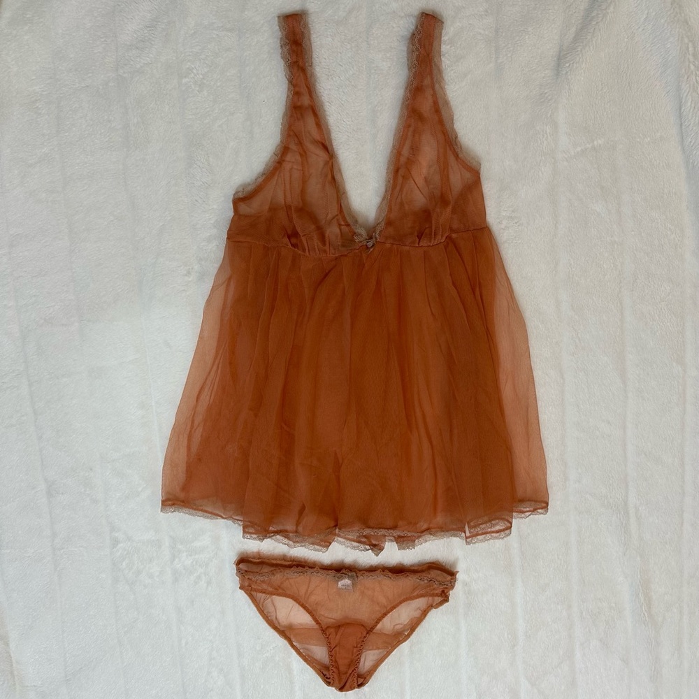 Victoria’s Secret 2 piece Nighty